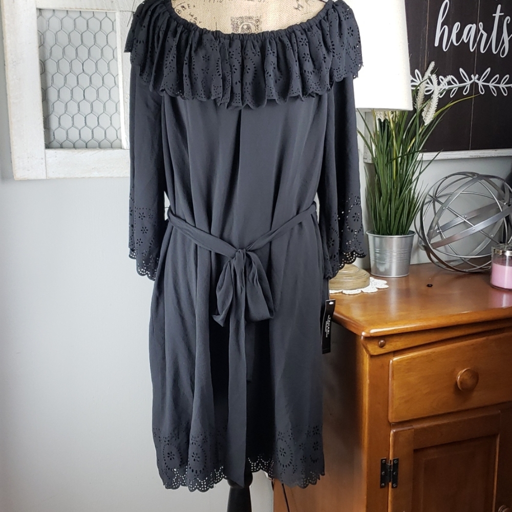 NWT!!! Tahari black off shoulder dress size 20w